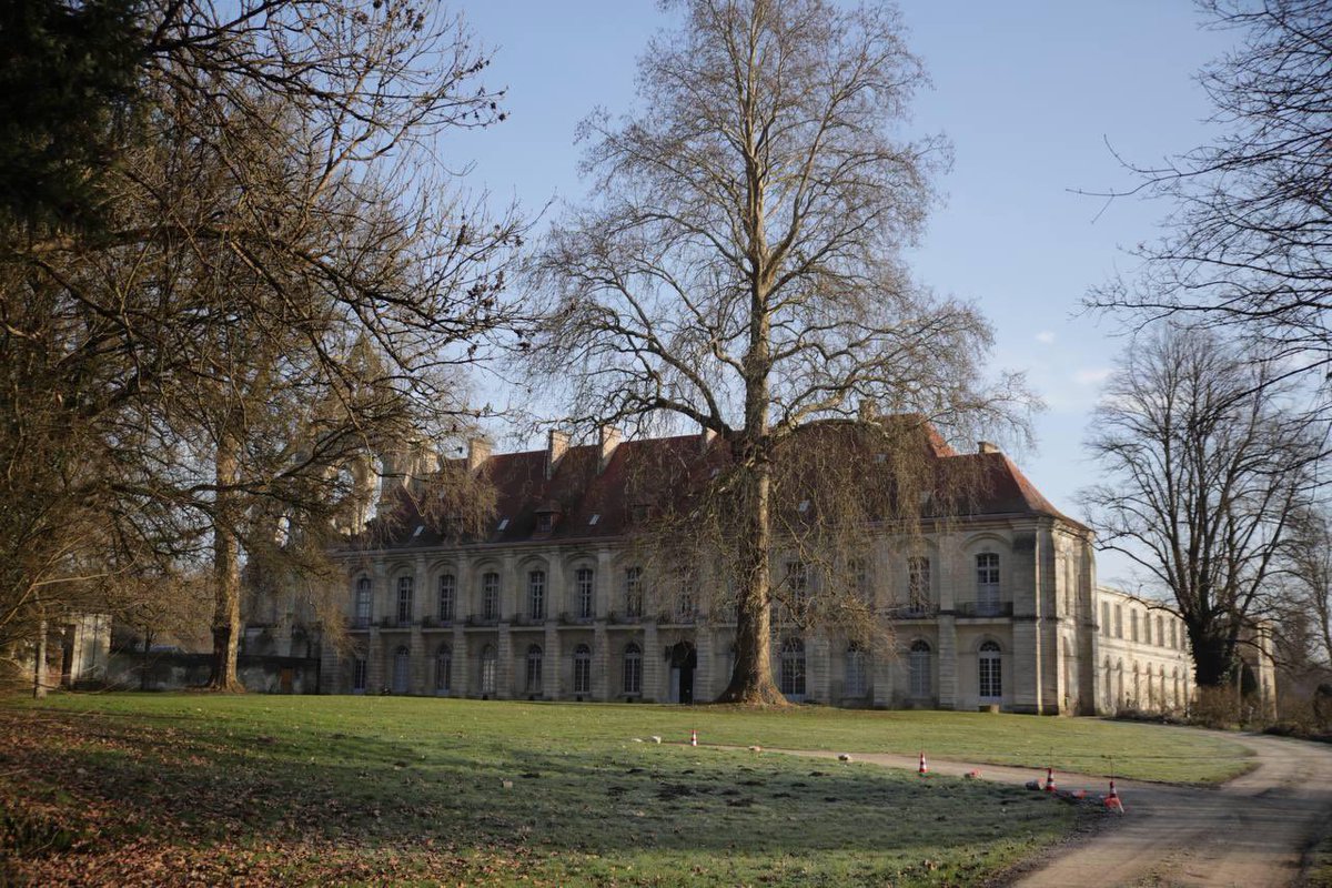 hautsdefrance's tweet photo. 🏡✨ #Longpont représente fièrement les #hautsdefrance pour devenir le #villagepréféré des Français 2025 !
📢 On compte sur vous pour soutenir ce joyau de l’#Aisne !
📱 Votez jusqu’au 7 mars ici 👉 https://t.co/0Ykrdv53kg https://t.co/tWjjhkLlHV