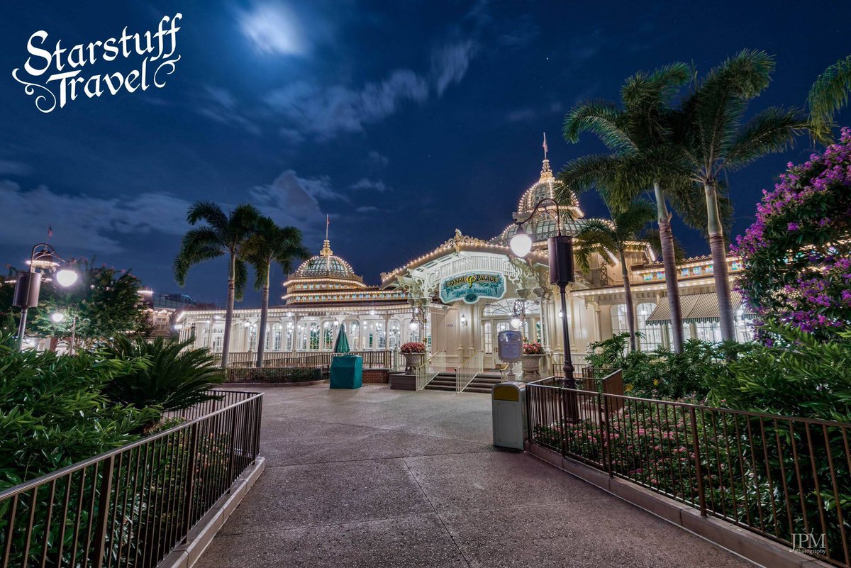 StarstuffTravel's tweet photo. There’s something extra enchanting about The Crystal Palace at night—glowing like a beacon of deliciousness right in the heart of Magic Kingdom! 

Step inside this beautiful, Victorian-inspired gem and enjoy a whimsical buffet feast with none other than Winnie the Pooh &amp; frien... https://t.co/4PVxydtmL8