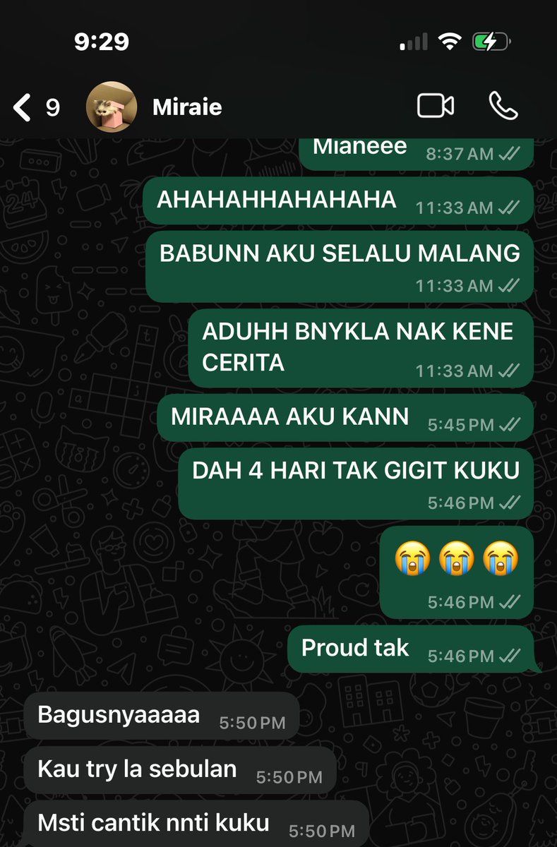 ayanokouji___'s tweet photo. Tak gigit kuku pon nak bangga😔😔 https://t.co/i7WjlDzWwg