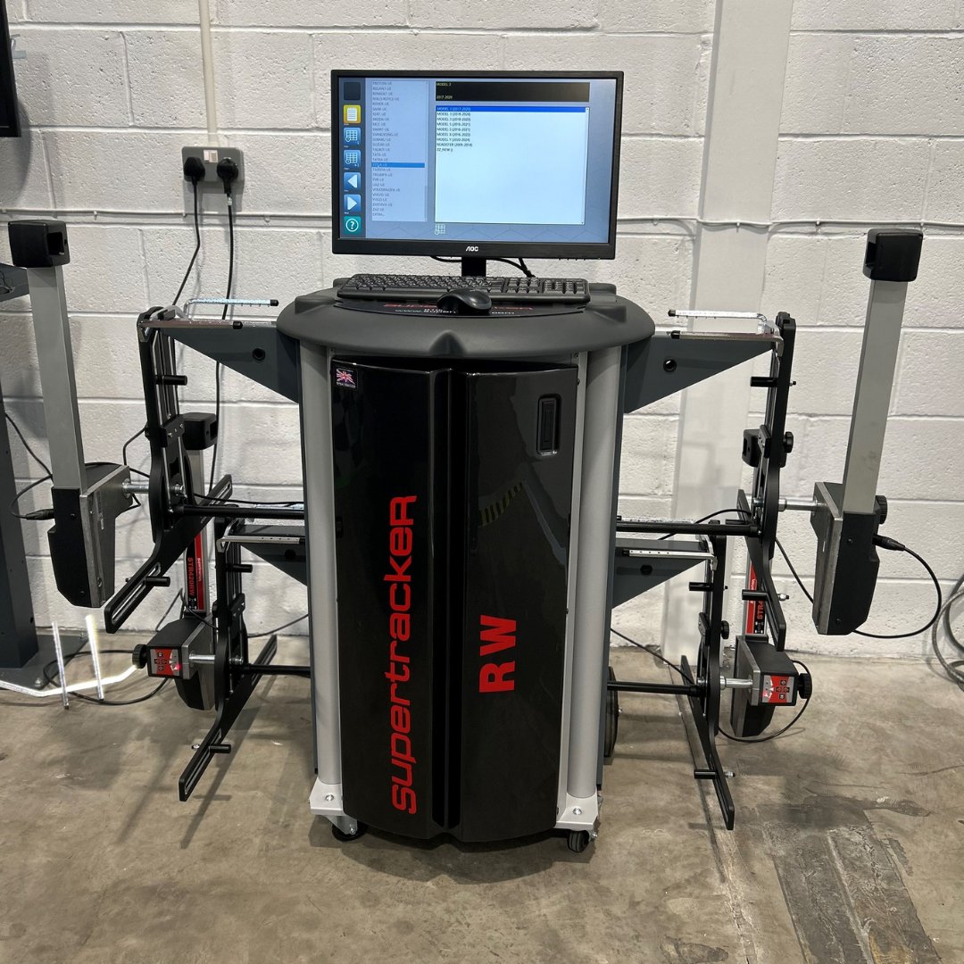 supertracker's tweet image. The latest 2025 Database for Supertracker CCD wheel alignment systems has just been released 🤩
Upgrade your system today and keep your workshop ahead of the game! 
Contact us to book in your database upgrade at info@supertracker.com
#StraightforwardWheelAlignment #Supertracker