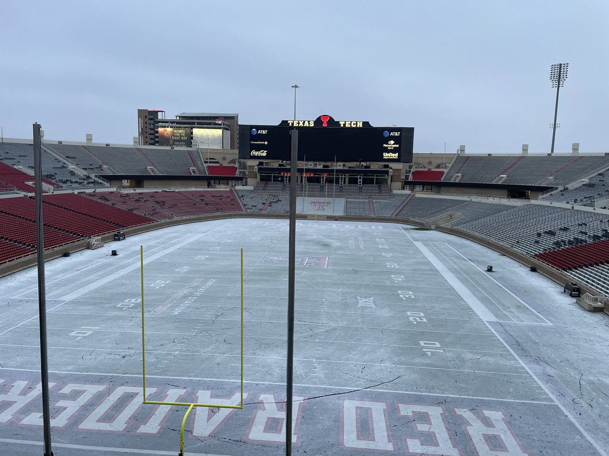 JoeyMcGuireTTU's tweet image. Beautiful day in the Hub City! #WreckEm