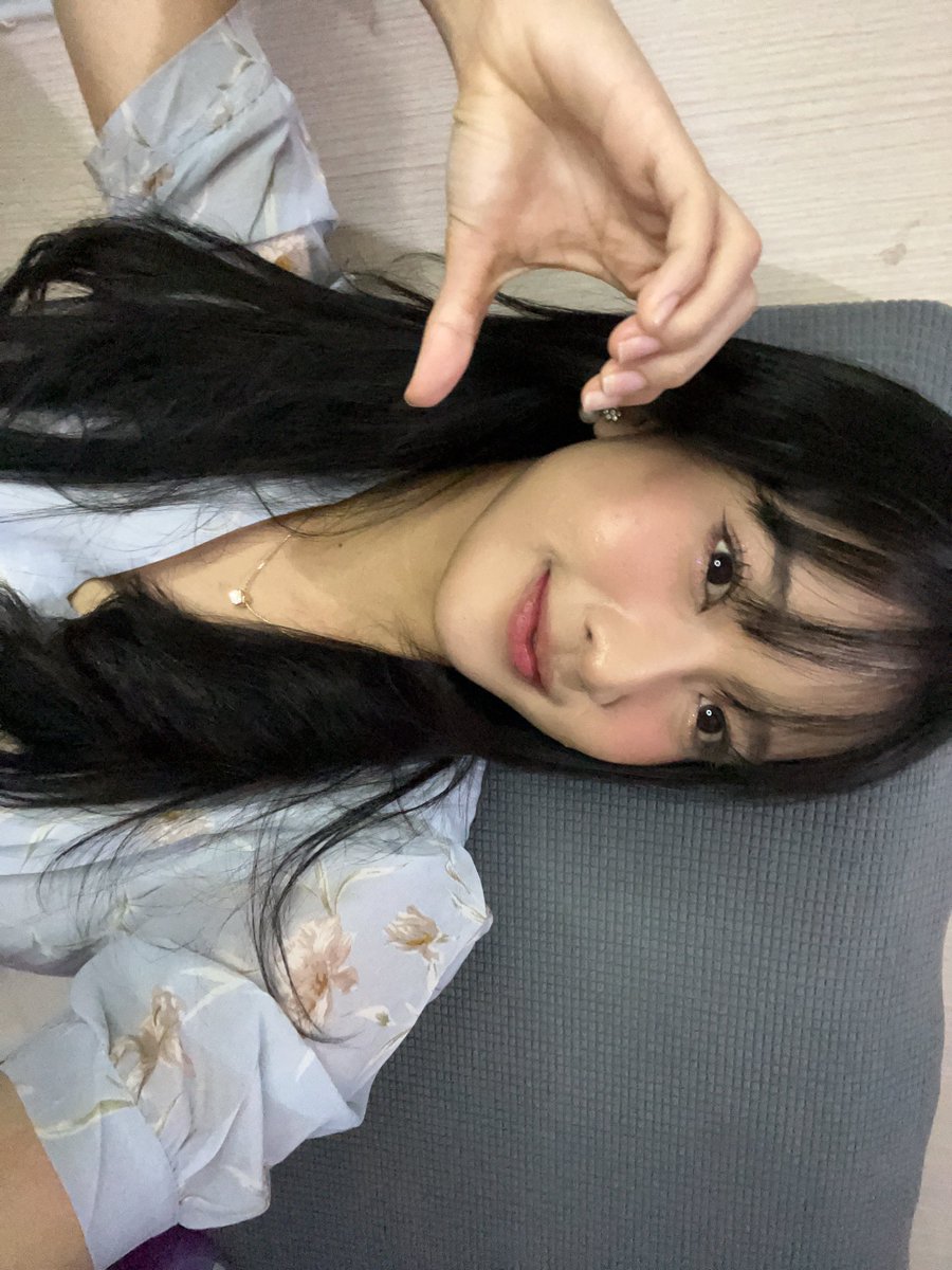 C_OnielJKT48's tweet photo. makasih banyakk untuk VC bulan iniiii🫰🏻🫰🏻 https://t.co/k0CNuQ4BP4