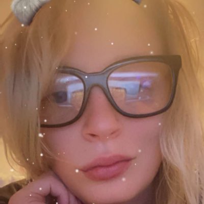 Br0kenColor's tweet image. #NewProfilePic