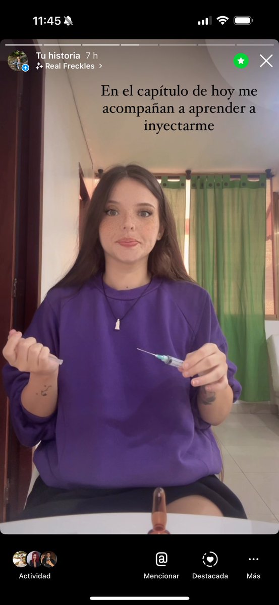 biancadeese's tweet image. A mi me descuidan 2 segundos y 

(Terminé poniéndola donde no era)