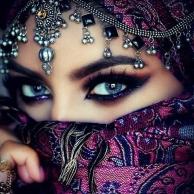 NOOR__2019_'s tweet image. .. 

ودعتك الله وفمان الله واذكرني 
بالخير لا مرت الأيام من دوني..!💔