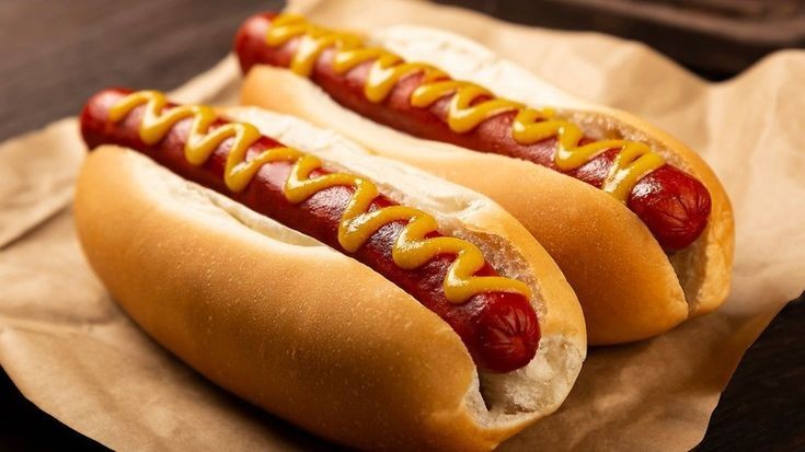 В спешке дня только сейчас осознал, что не ел с утра. Разделишь со мной скромную, но вкусную трапезу?