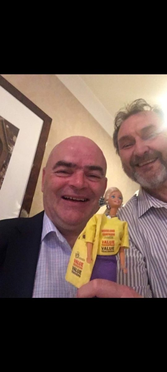 STARBRIGHT164's tweet image. Over a week you say 🙄 you lot are like a broken record #EverybodyOut strike forever playing victim thankfully #TheFutureIsBright 72% 💪 🏴󠁧󠁢󠁳󠁣󠁴󠁿