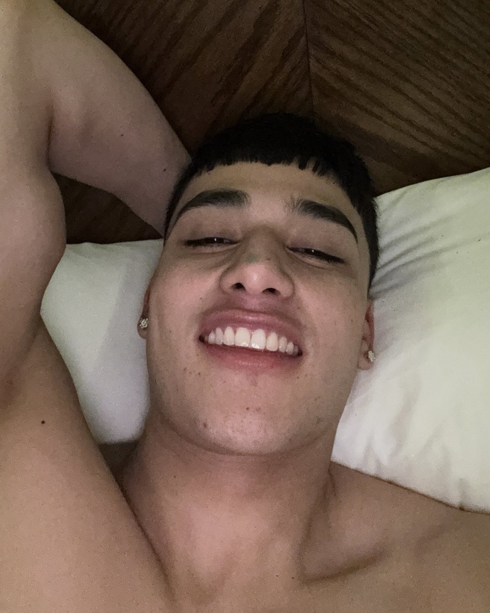 Ya te desssspertastessss ??? 🌹