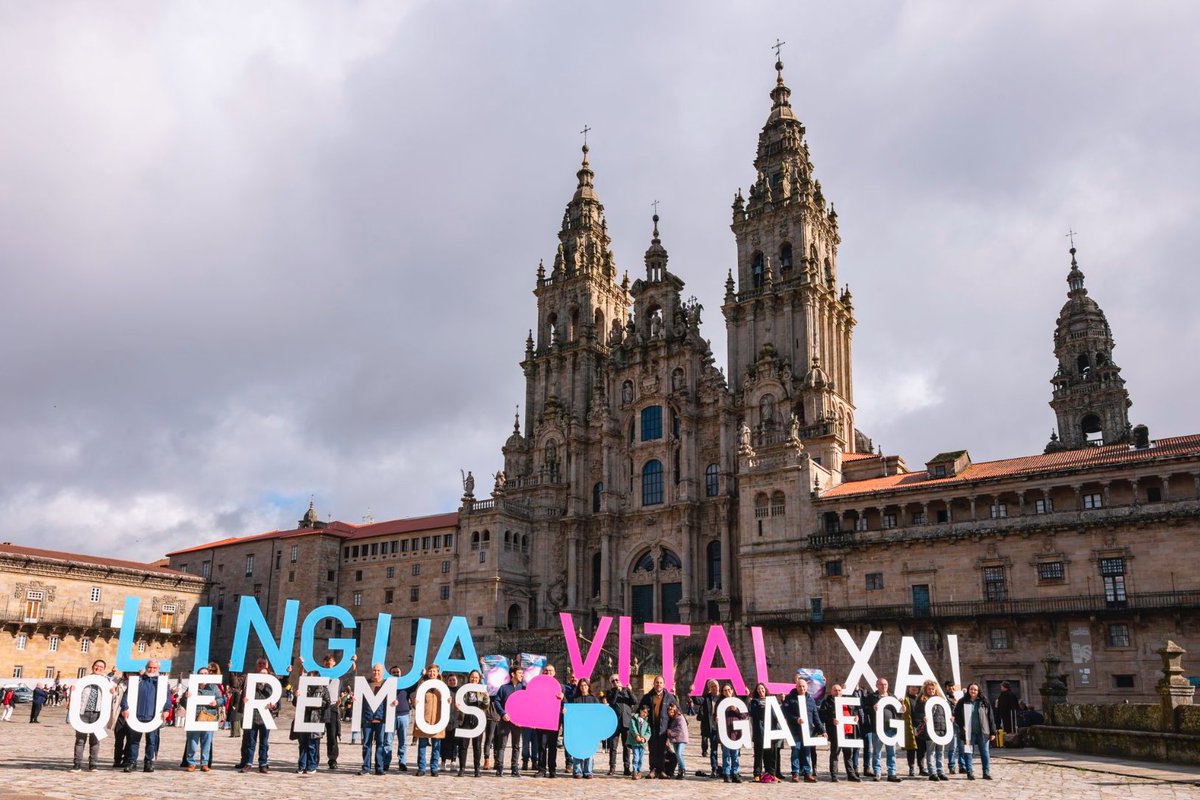 KikeAmonarriz's tweet image. Galizian zaudeten euskaldunok hitzordua duzue igandean @QueremosGalego plataformak deituta. Galegoaren gainbehera geratu eta administrazioak biziberritze-prozesuari ekin diezaion manifestazio nazionala Santiagon
#linguavitalxa
#Queremosgalego