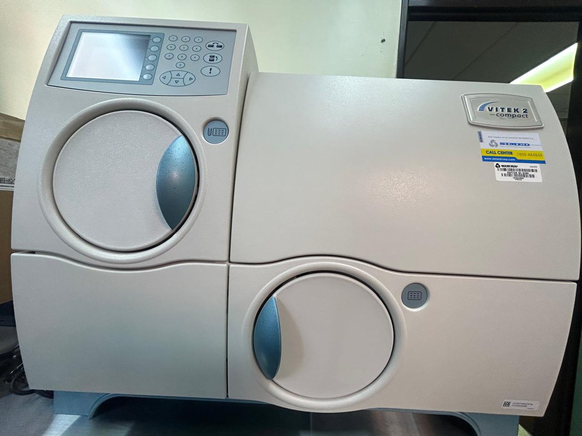 HHCCAzogues's tweet photo. #ElNuevoEcuadorResuelve | Con una inversión de USD 428.000 dólares, el @HHCCAzogues fortalece sus unidades de microbiología y medicina transfusional, optimizando la calidad del servicio de laboratorio en beneficio de la comunidad. https://t.co/n9uSh131BT