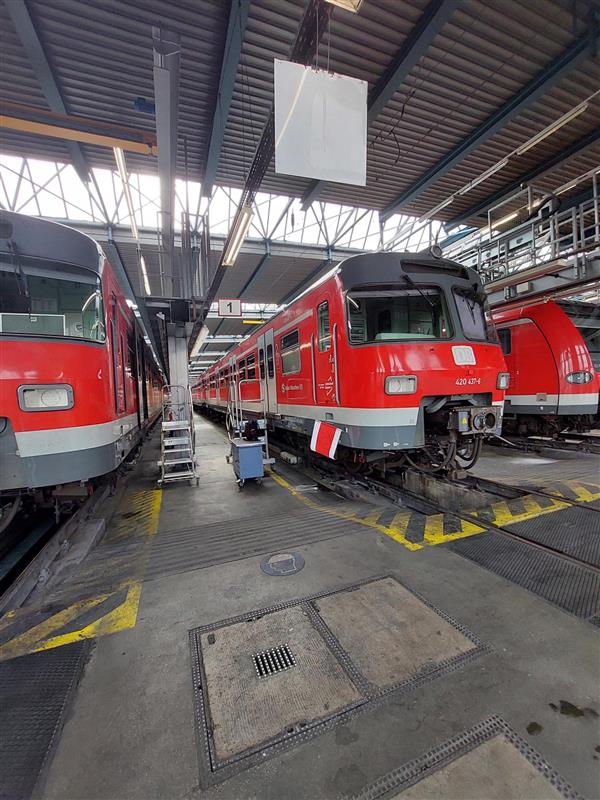 streckenagent_M's tweet photo. #S20 Wegen technischen Störungen an mehreren  Fahrzeugen, entfallen heute Nachmittag auf der Linie #S20 einige Zugfahrten. Mehr dazu findet Ihr hier➡️https://t.co/bbDgteaafo https://t.co/OdTe1GRMsf