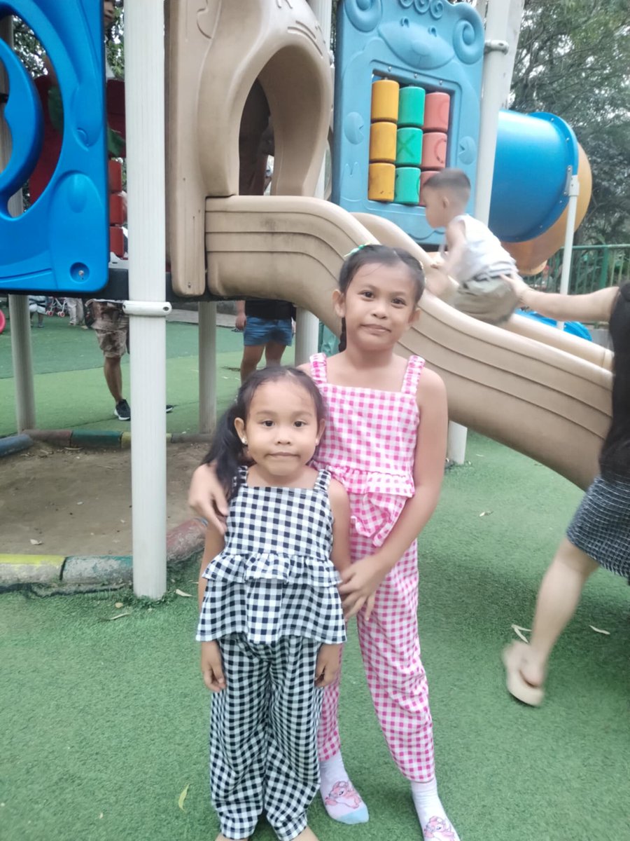 BrendalyndeLeon's tweet photo. Iloveyou more mga anak🥰🥰🥰

#momofthree https://t.co/ss4xyhZj0U