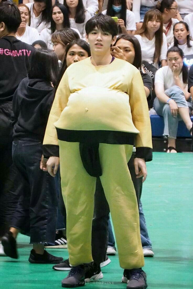 JeonKashyap9297's tweet photo. The Sumo fight i wanna see 🤧
#เตนิว #TayNewMissingHours
#Tawan_V #Newwiee #TayNew https://t.co/2AV5Mm2pnE