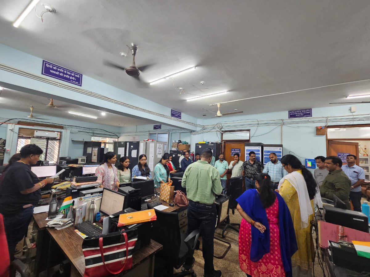 मंडल कार्यालय भुवनेश्वर द्वारा स्वच्छता पखवाड़ा 2025 पर स्वच्छता शपथ