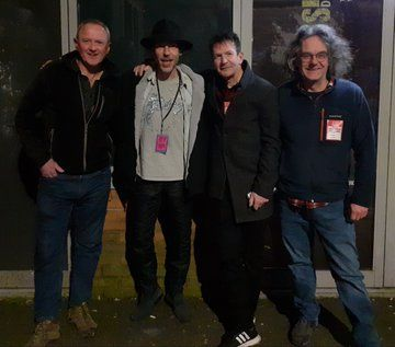 lfttchelt's tweet photo. A great evening last night watching @BJM_Band with
@WalkerAnt12 &amp; Mike from @longstoned Lovely to catch up after with @rickmaymi &amp; @antonnewcombe
Brilliant Show The band were on great form &amp; sound was excellent https://t.co/LkooM1tKFa