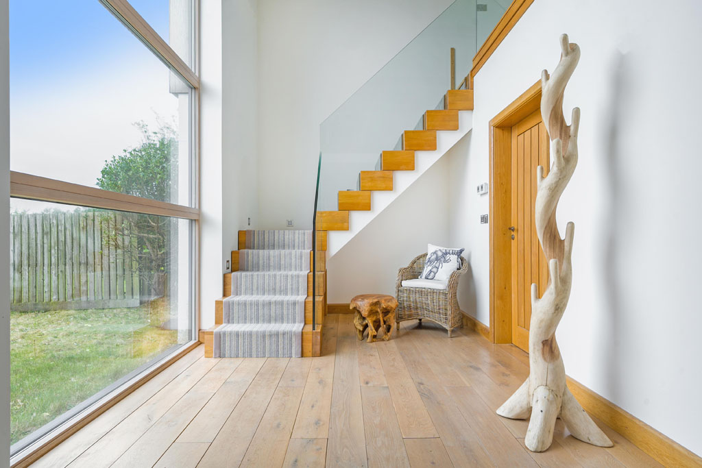 NEW LISTING - SENNEN 
Guide price £1,150,000
a 4 bedroomed accommodation with excellent eco-credentials which include air source heating, thermal store, solar PV panels, triple glazing and an impressive A energy rating.
Link  tinyurl.com/j6hw2x3w