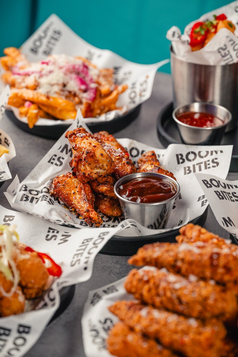 atria Watford (@atriawatford) on Twitter photo Tweens & Teens eat free at <a href="/boombattlebar/">BOOM BATTLE BAR</a> this Half Term!
BOOm are giving away a FREE street food meal to your tween/teen when you spend £15 on BOOM BITES for an adult and have or make a game booking during February Half Term.
#atriawatford Tweens & Teens eat free at <a href="/boombattlebar/">BOOM BATTLE BAR</a> this Half Term!
BOOm are giving away a FREE street food meal to your tween/teen when you spend £15 on BOOM BITES for an adult and have or make a game booking during February Half Term.
#atriawatford
