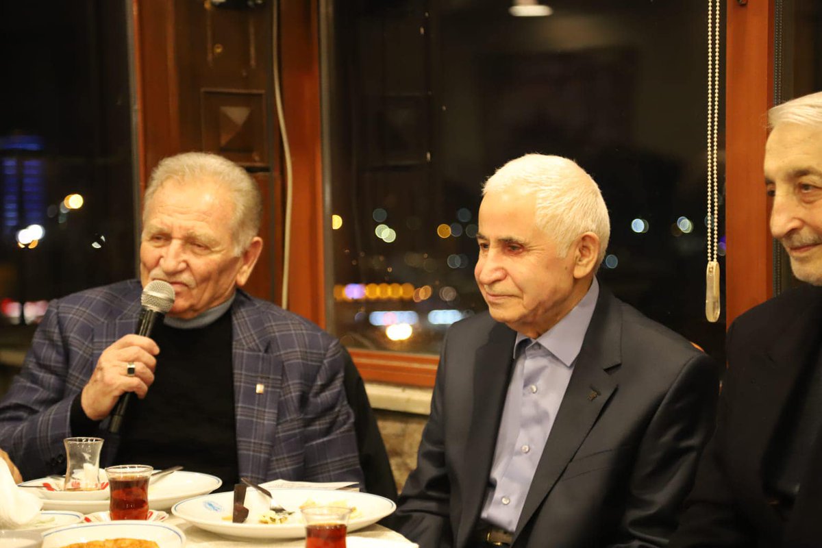 isterzvakfi's tweet photo. İSTANBUL ERZURUMLULAR VAKFI SANAT GALERİSİ DR. FEHİM İBRAHİMHAKKIOĞLU’NUN “ ÇAKIL TAŞLARI İLE ZAMANIN İZLERİ SERGİSİ “ ne EV SAHİPLİĞİ YAPTI...
@msahsuvarogluu
@naketeci
@huseyinunes
@BilginAkn
@CelilPOLAT
@ozkayahuseyin25 @MuhammetMag https://t.co/WKtX2j5OTM