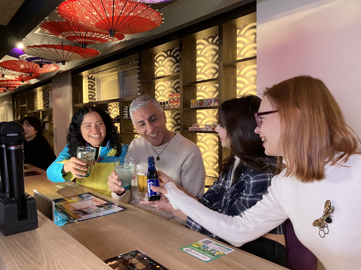 e_hub_kyoto's tweet photo. 🎤2/20 GRAND OPEN🎉
ENTERTAINMENT HUB KYOTO カラオケオープンカウンターがついにオープン！✨ 最高の音響と美味しいドリンクで盛り上がりましょう🎶
📍 場所:ENTERTAINMENT HUB KYOTO
 📅 オープン日: 2月20日
#カラオケ京都 #グランドオープン #歌い放題 #EntertainmentHubKyoto #飲み放題 ＃缶詰 https://t.co/uan8zHc5HI