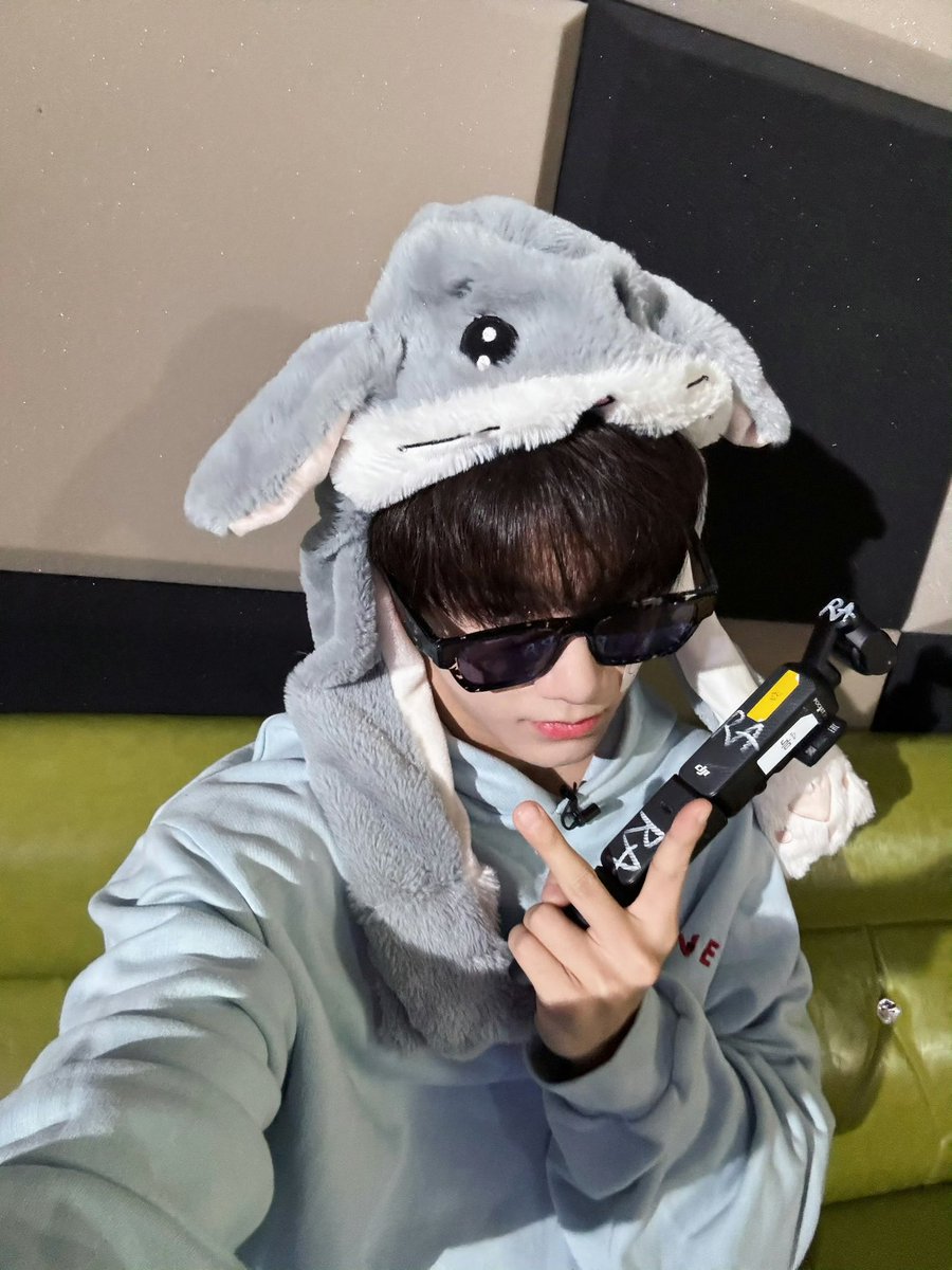 [📷]YAOCHEN

听俺说（狡辩）：这个帽子真的洗过😭

#YAOCHEN #姚琛 
#yaochen #야오천 #姚琛来了