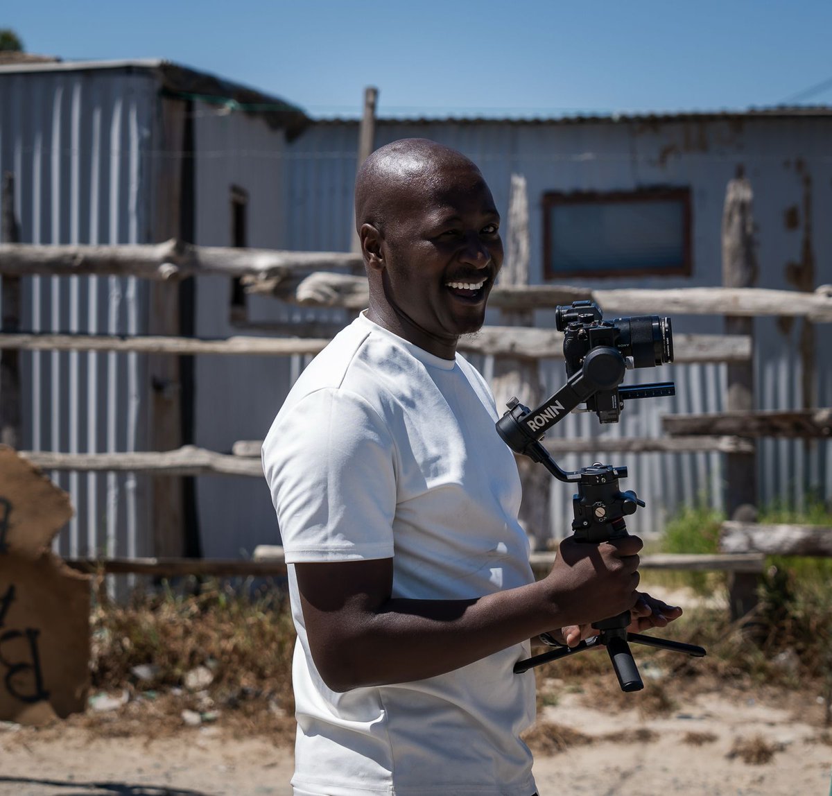 Sam_Flans's tweet image. A self taught product who graduated from the streets. A informaly trained and mentored multi award filmmaker. Nothing is impossible. I will always be grateful.