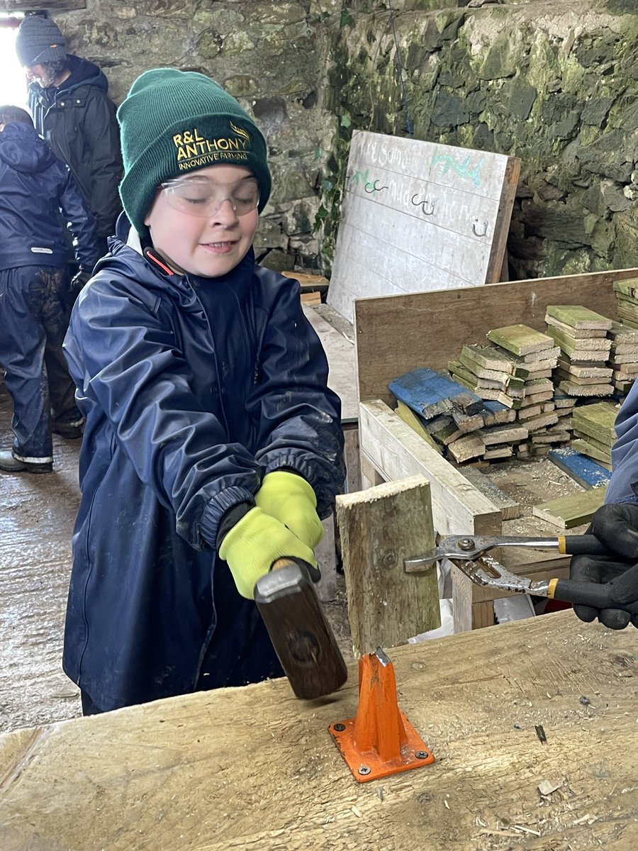 Wick Marcross (@wickps) on Twitter photo Sawing, splitting and chopping wood for the wood burner <a href="/Treginnis_FFCC/">Lower Treginnis - Farms for City Children</a> #inquiry Sawing, splitting and chopping wood for the wood burner <a href="/Treginnis_FFCC/">Lower Treginnis - Farms for City Children</a> #inquiry