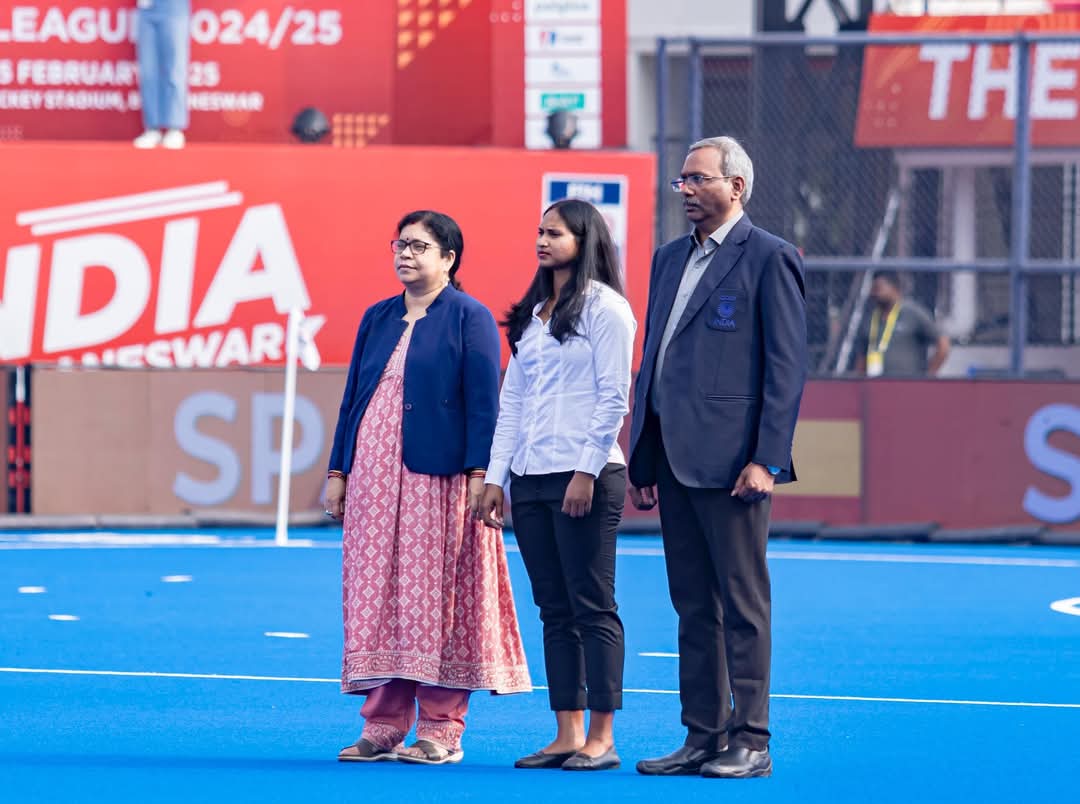 sports_odisha's tweet image. AFA - Cum - Joint Secretary, Mrs.Geeta Das, and Former International Women's Hockey Player Ms Lilima Minz graced the men's match between Spain and England during the line-up and wished them ahead of their match. 

#FIHProLeague #ESPENG #OdishaForHockey #IndiaKaGame