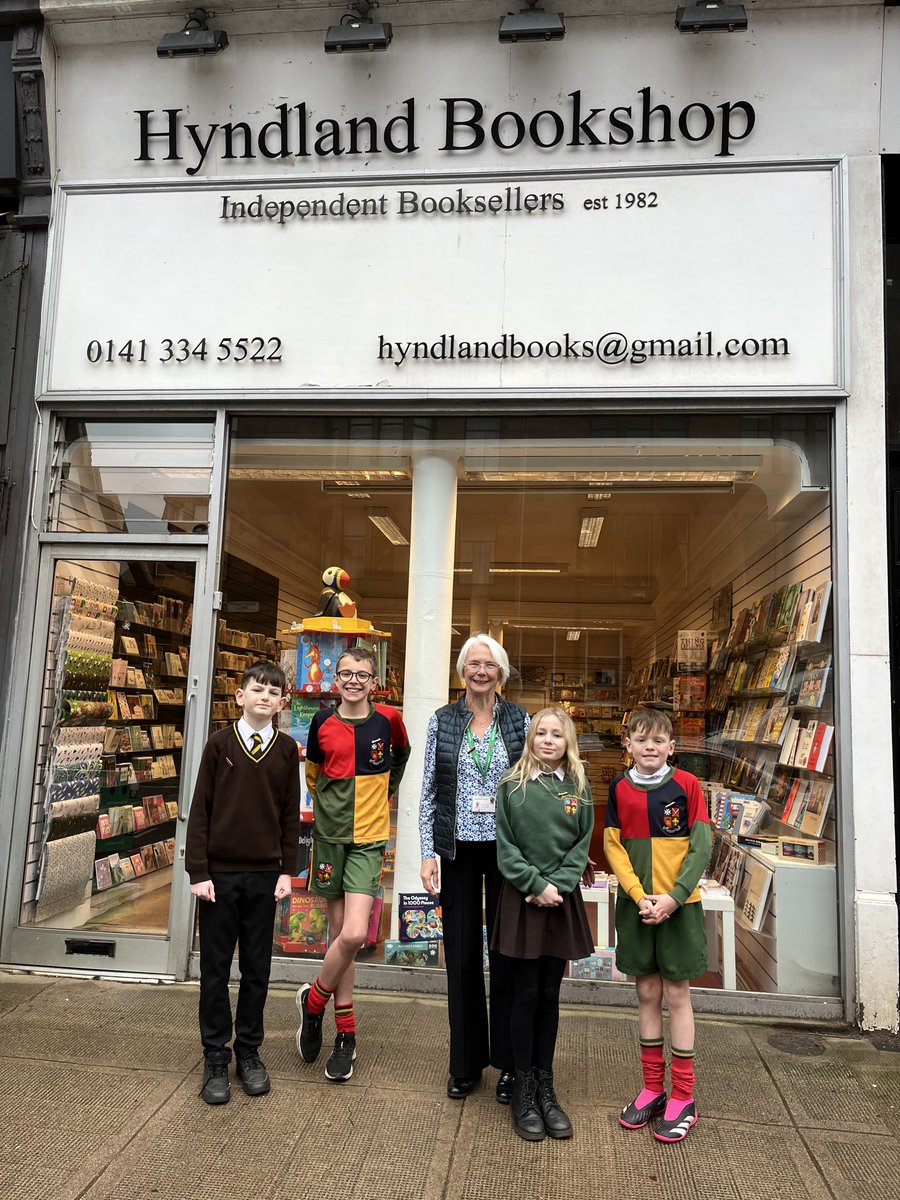 js_library's tweet image. Our P6/7 Reading Champions really enjoyed visiting Hyndland Bookshop #ReadingChampions