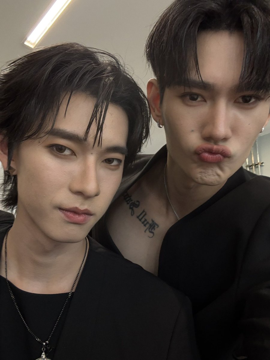 pavelphoom tweet media