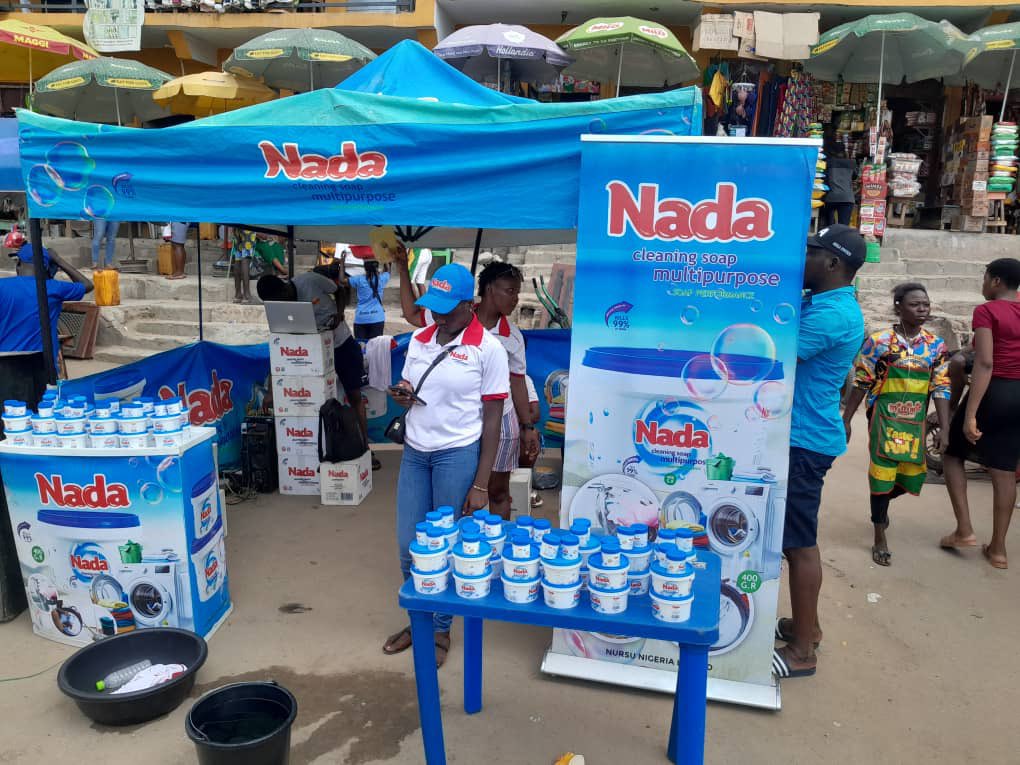 IyaAfrah's tweet image. We are on midterm,told my husband we want to come and help him sell Nada in the market,Man said no,just stay at home with my kids😄
Please buy Nada MSP from us
#19500 per carton.
Washing machine friendly,Delivery Nationwide
Location:Ikotun ,Egbeda Lagos
Kindly RT.🙏🏽need sales🙏🏽