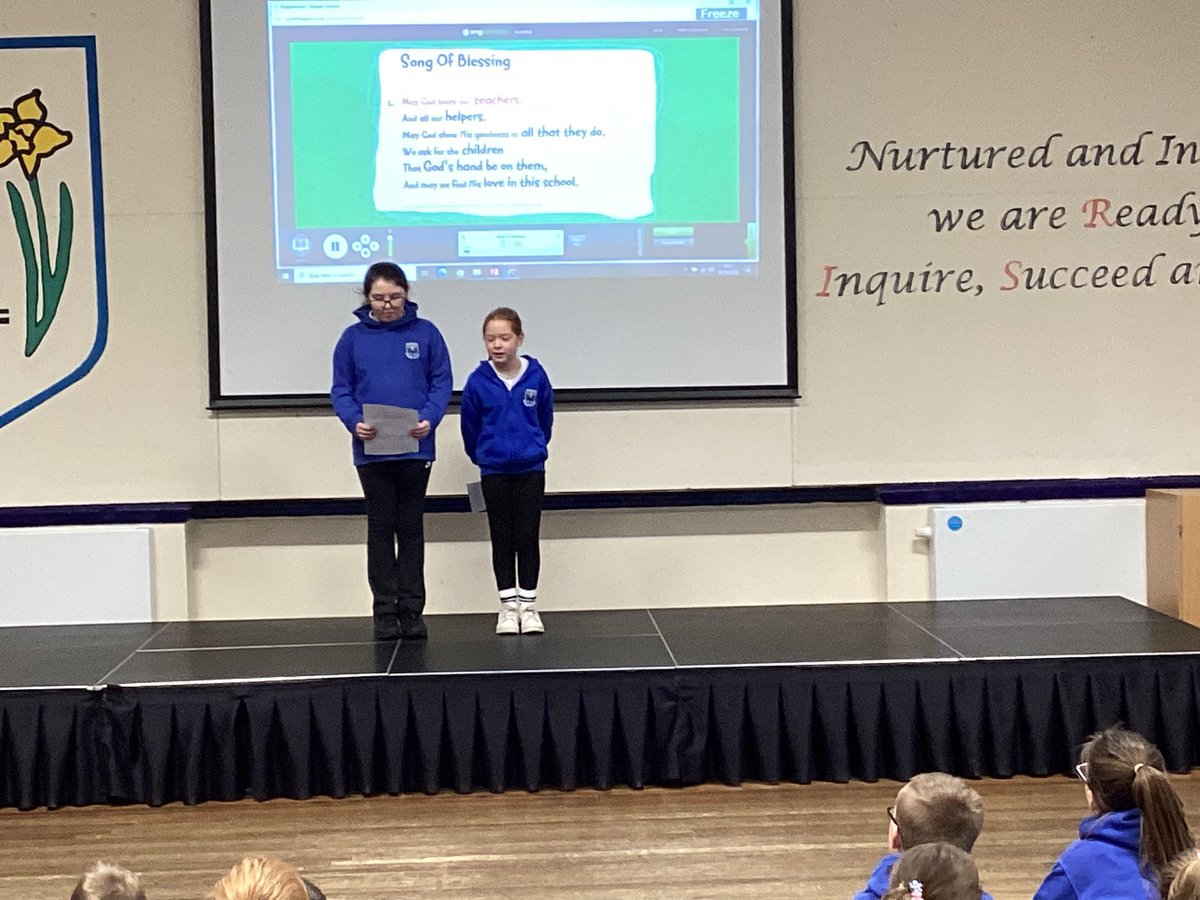 Super Ambassadors presenting the right of the month in assembly this morning. Great interaction and some lovely answers. Da Iawn pawb 👏 #childrensrights <a href="/childcomwales/">Comisiynydd Plant | Children's Commissioner Wales</a>