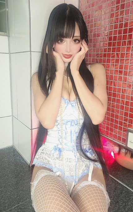 コスプレイヤーしろさきのTwitter画像48