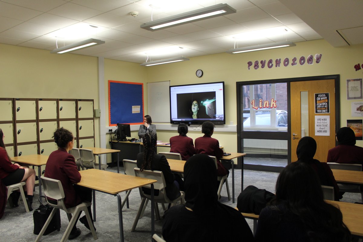 BoltonSch's tweet photo. In recognition of #NAW25 #BSGD held talks offering guidance to help pupils explore their options. 

The talks were led by Old Girls who shared their journeys across a range of sectors. Pupils also spoke with #BSGD6thForm pupils to gain insight into application processes. https://t.co/kxCioG8e8U