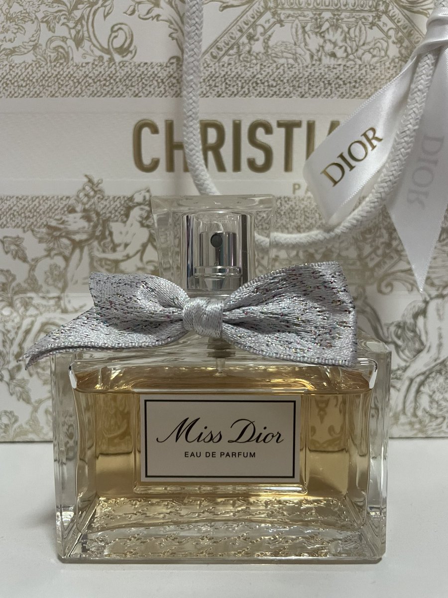 80wwii's tweet photo. ปล่อยน้ำหอม Miss Dior edp 100 ml. กล่องครบถุงครบเหลือเยอะมาก ซื้อมาเดือน12/23 7,900 ส่งต่อ 3,800 ขอนแก่นนัดรับได้ค่า
#ส่งต่อน้ำหอม #น้ำหอมมือสอง #โล้ะตู้เสื้อผ้า  #ส่งต่อสกินเเคร์ #ส่งต่อเครื่องสําอาง  #น้ําหอมแบรนด์แท้ #น้ําหอมแบ่งขาย #น้ำหอมdior #dior https://t.co/dZ6JU2afoR