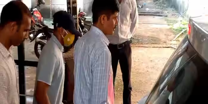 HateDetectors's tweet photo. The National Investigation Agency (#NIA) has arrested two individuals from #UttaraKannada district for allegedly leaking sensitive information about #KarwarNavalBase to #Pakistan in an alleged case of honey-trapping. An NIA team from #Hyderabad took the accused - #VetanaTandel from #Muduga village and #AkshayNaik from #Halavalli - into custody on Tuesday.
Investigators suspect the accused were trapped by #Pakistani intelligence agencies through honey-traps. A woman agent allegedly befriended them on Facebook in 2023 and lured them into providing classified details about activities in the naval area, details of warships, their arrival and departure, and security information.
In Aug 2024, NIA had interrogated three individuals - Tandel, Naik and Sunil, from #Todur - regarding the suspected espionage. While they were initially released, the agency continued to track their activities.
The accused reportedly shared photographs of the Karwar base and details of naval movements in exchange for money, said to be a monthly payout of Rs 5,000 for eight months.
The ring was exposed following the 2023 arrest of Deepak and others in Hyderabad by NIA. Authorities have traced financial transactions linking the accused to the espionage network.
Tandel and Naik were employed on contract with Iron and Mercury, a company in #Chandya region of #Karwar.
Sunil, a former contract worker at Seabird naval base canteen, is now a driver. NIA is interrogating the arrested individuals and has sought information on their activities.
INS Kadamba - also known as Naval Base Karwar or Project Seabird - is a crucial Indian Navy base in #Karnataka. It is the third largest naval base in India and set to become the largest in the eastern hemisphere after ongoing expansion.