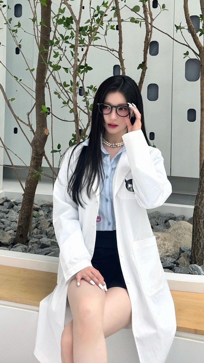 cheruian's tweet image. ㅤㅤㅤ
With or without, I'm still H—.
ㅤㅤㅤㅤㅤ