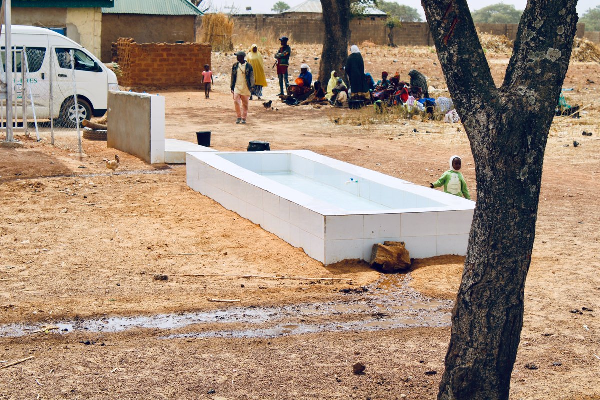 Kadunalpres's tweet photo. A solar powered borehole with multiple drinking throughs enables livestock to access clean water all year round in Kurmin Kaduna Village, in Kaduna. Kaduna LPRES with support from @lpresnigeria is building similar project in 18 other communities in the state. https://t.co/KKptltovm4