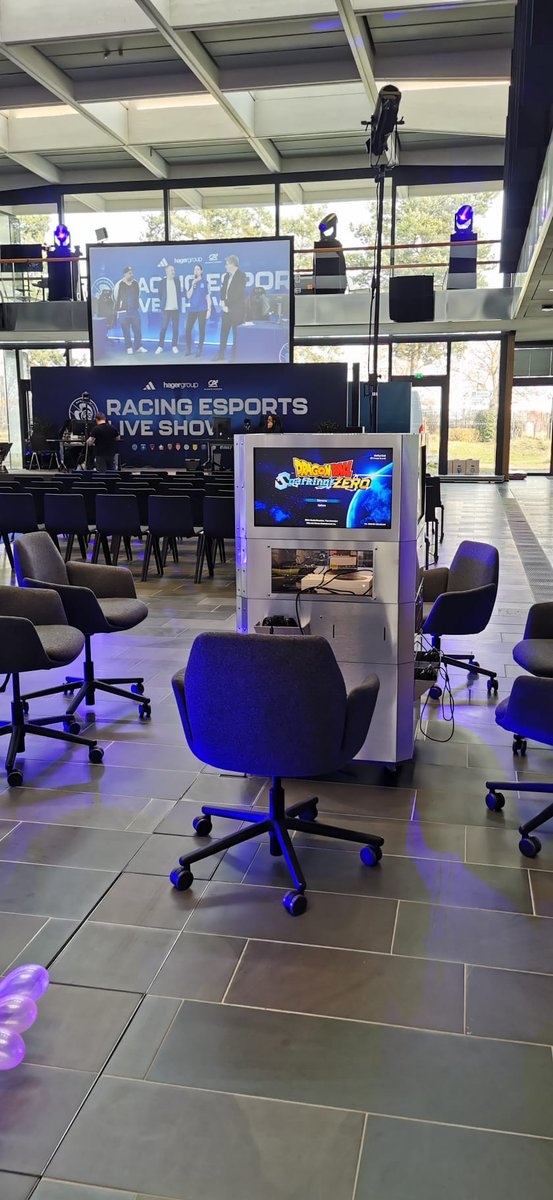 🔥 On se retrouve aujourd'hui au #Hagerforum d'Obernai pour le #RacingeSportsLiveShow ! 

🕹️ Dès 14h vous pourrez retrouver nos bornes, ekubs, stands VR ainsi que notre Race Sim <a href="/OpliteG/">Oplite 🇫🇷</a>, sans oublier la 5ème journée du championnat <a href="/_eLigue1/">eLigue 1 McDonald’s</a> à partir de 18h