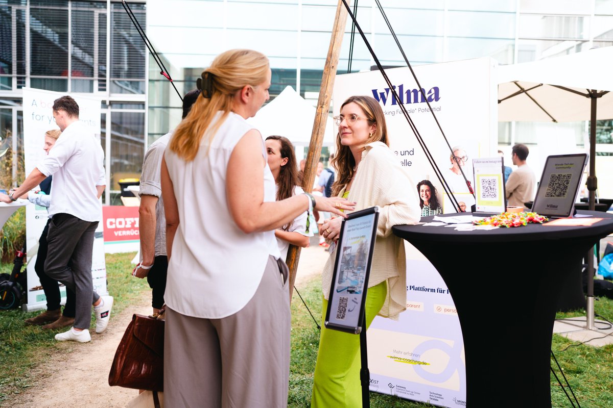 Auf Deutschlands größtem #StartupOpenAir gibt es dieses Jahr Schwerpunkt-Themen: #DigitalHealth #Cybersecurity #AI und #Impact. 
Weniger Streuverlust für Startups und Investor:innen! 🎯 | soa.digitalhub.de | 27.8.2025 | Bonner Bogen