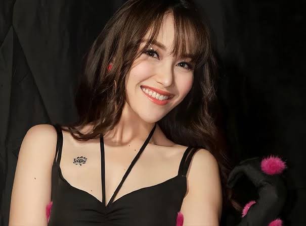 mahdinosaur's tweet photo. BREAKING: Ayu Tingting joins the cast of ‘EUPHORIA’ Season 3. https://t.co/eyXOaowzzi