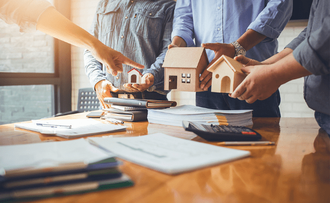 BrendaBevLegal's tweet photo. Many clients think transferring property to their children exempts them from care home fees. This can backfire, as living in a gifted home may be seen as "deliberate deprivation." If your child divorces, your home might be at risk. https://t.co/VmEfESYw4O