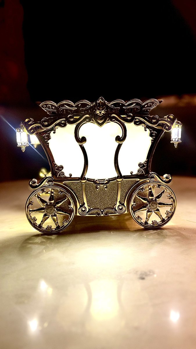 ChrisMH91's tweet image. The Disney Princess Carriage Candle holder from Bath and Body Works! I’m in Love #fyp #foryou #chrishutchinson #chrismh91 #disney #disneyprincess #bathandbodyworks @bathbodyworks  @Disney