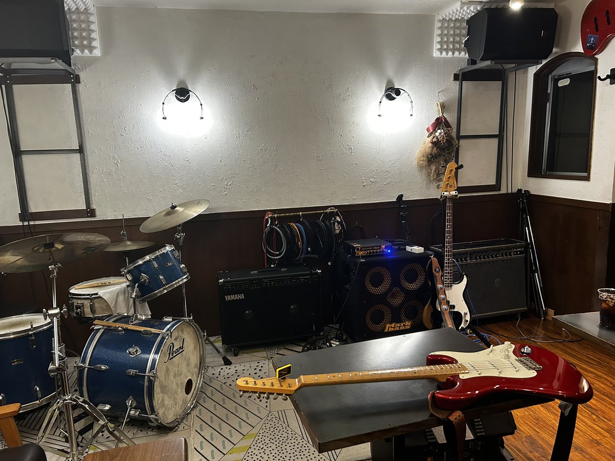 LoveEmergency's tweet photo. 夜間排雪業務が中止になったので来た。

#既存の曲はやらないぜ https://t.co/V5hgvwX9aw
