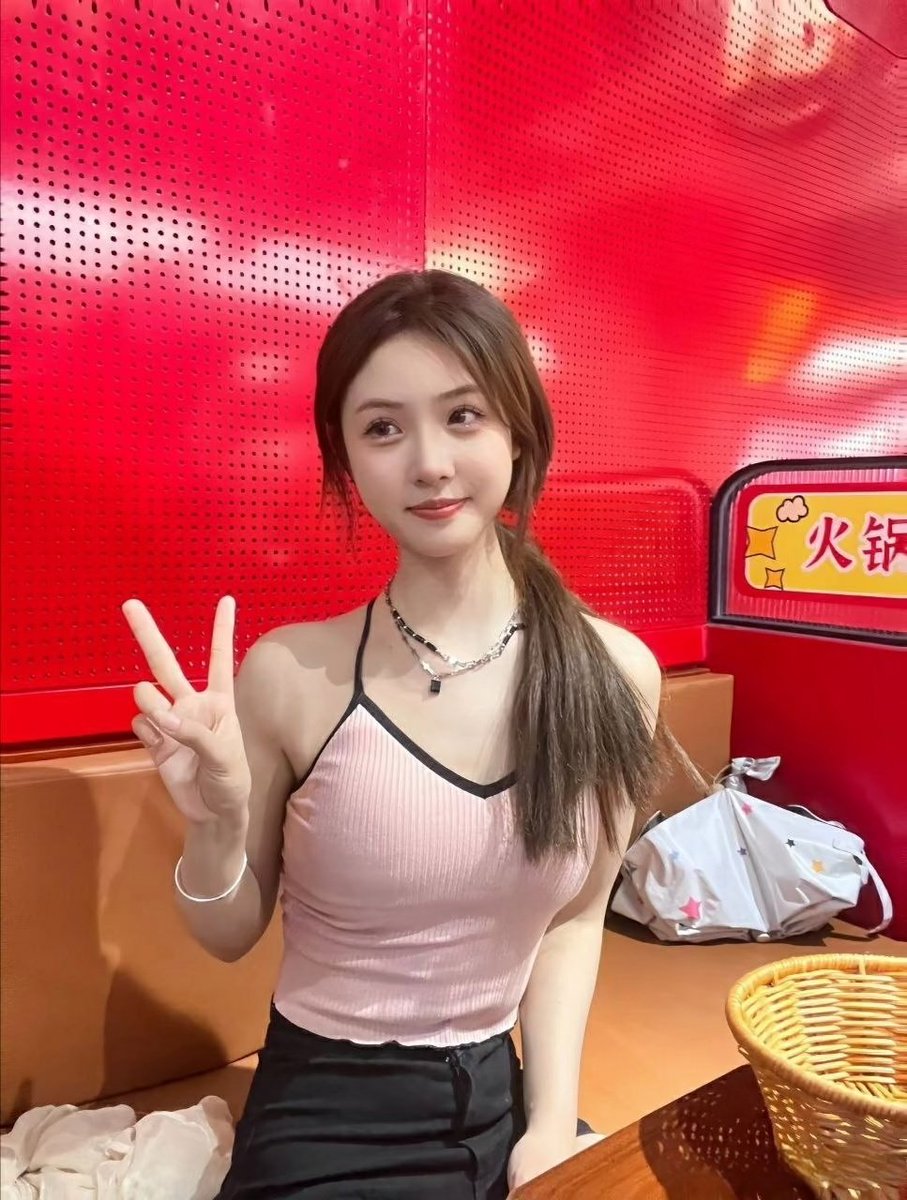 CL1024code's tweet image. 草榴邀请码的获取，可【淘宝】，可【淘宝】，小草1024邀请码获得的方式也是非常简单方便的，直接联系沟通就行。人生的时光是可以非常精彩的，不要浪费时间在寻找的路上，都知道，草榴的邀请码是不容易的，早点弄到草榴邀请码，可以早点享受上岸的乐趣。帅是一辈子的事，不用苦苦去祈求，想要就有。