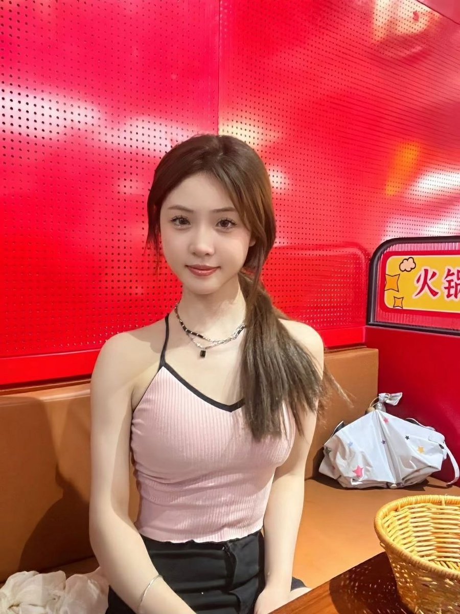 CL1024code's tweet image. 草榴邀请码的获取，可【淘宝】，可【淘宝】，小草1024邀请码获得的方式也是非常简单方便的，直接联系沟通就行。人生的时光是可以非常精彩的，不要浪费时间在寻找的路上，都知道，草榴的邀请码是不容易的，早点弄到草榴邀请码，可以早点享受上岸的乐趣。帅是一辈子的事，不用苦苦去祈求，想要就有。