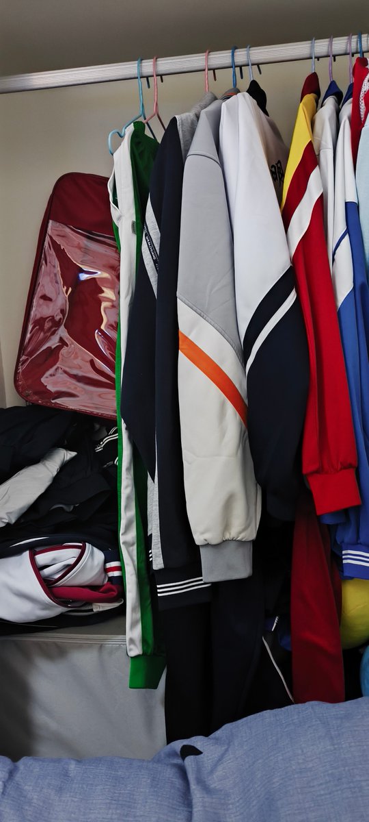 校服帆布鞋 tweet media