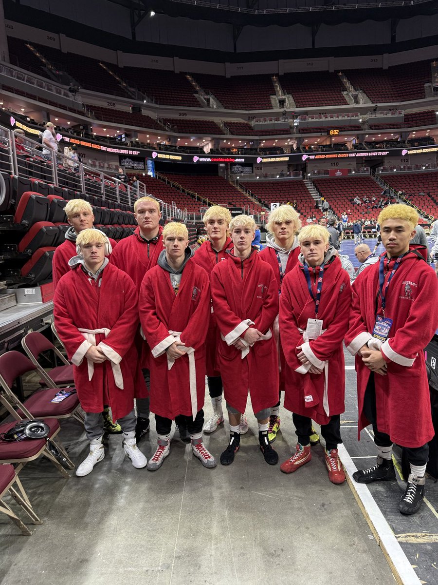 🚨100th State Tournament🚨 
Throwback Wednesday with the robes!