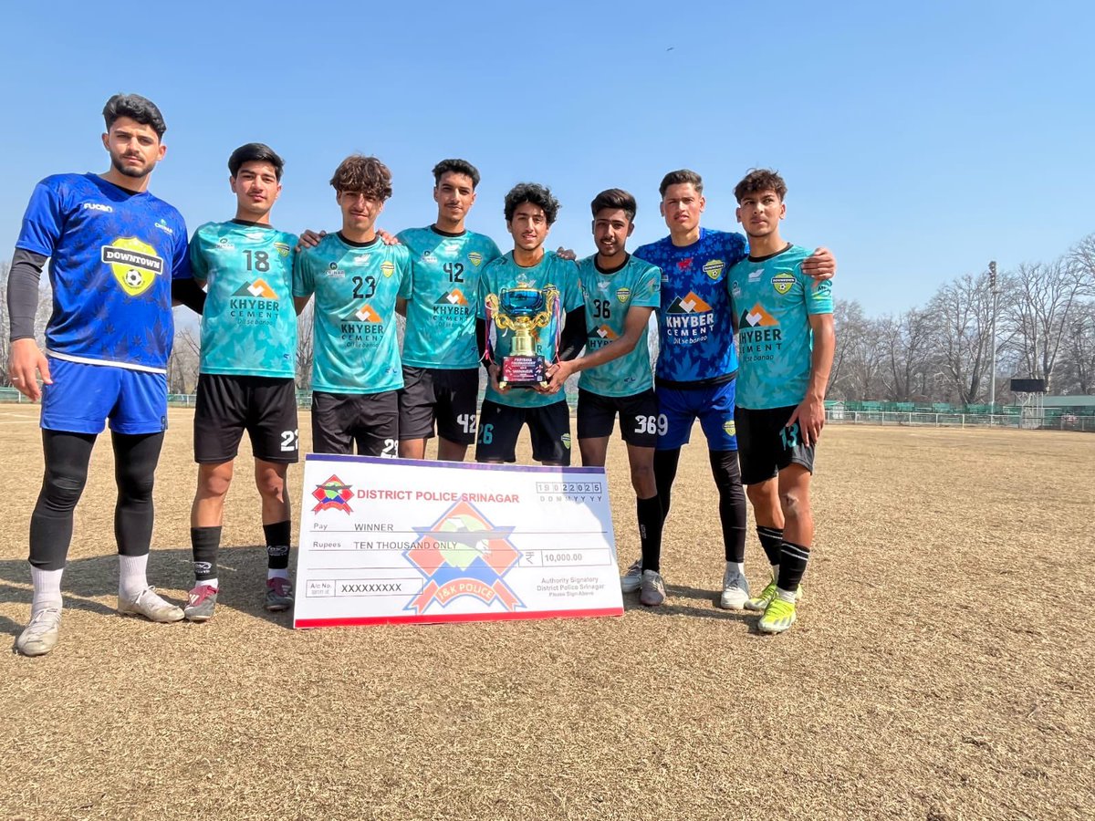 Downtown Heroes FC wins <a href="/SrinagarPolice/">Srinagar Police</a> Football tournament under civic action programme 2024-25 at Polo Ground  Srinagar