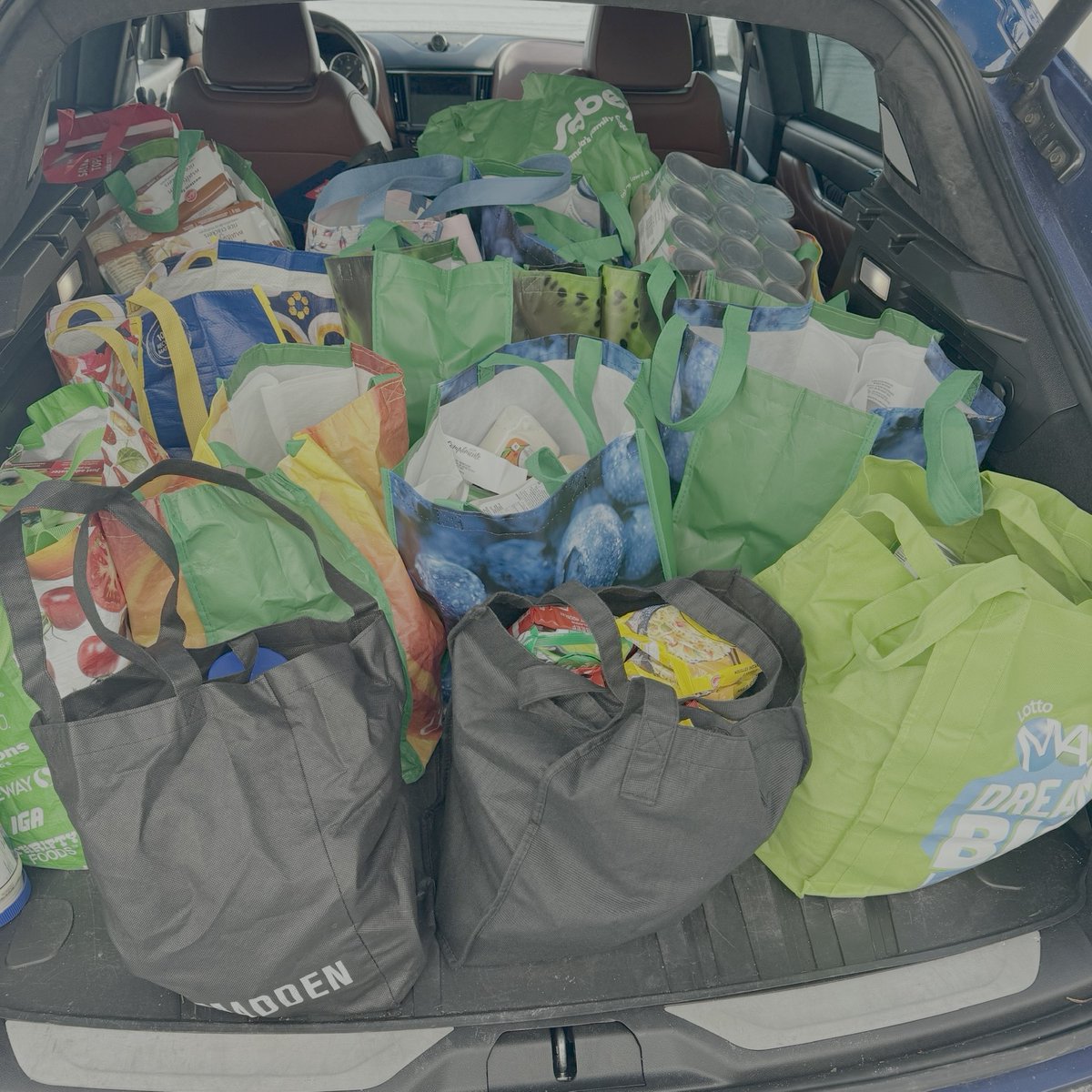 Goldthorpe_Jake's tweet photo. We are proud to have donated $1,152 worth of non-perishables to the veterans association. We want to thank all our vets for their service to our country and freedom. https://t.co/0GRHuHUQpz