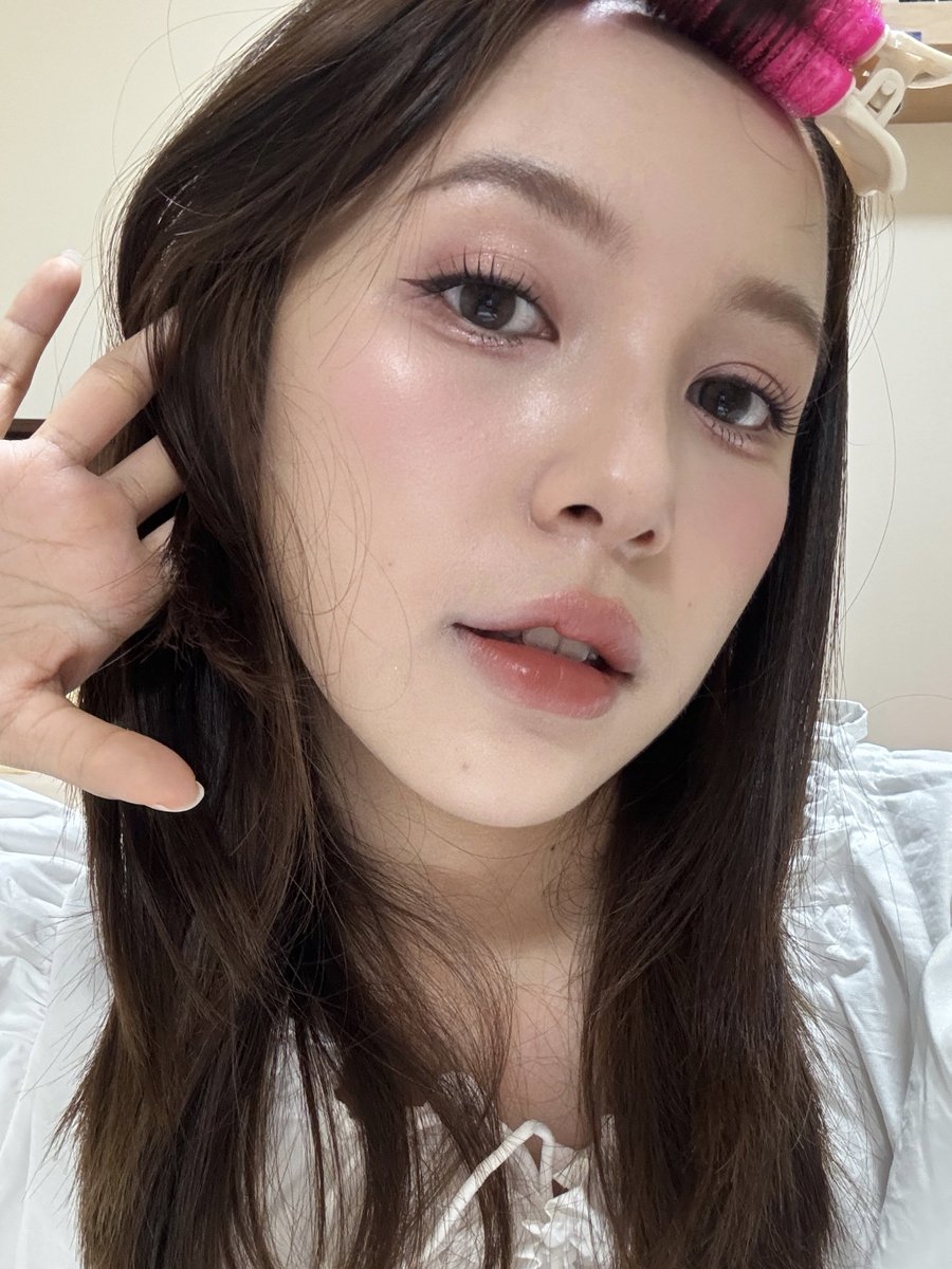◟✦ jummbo 🗳 ⋆。 tweet media